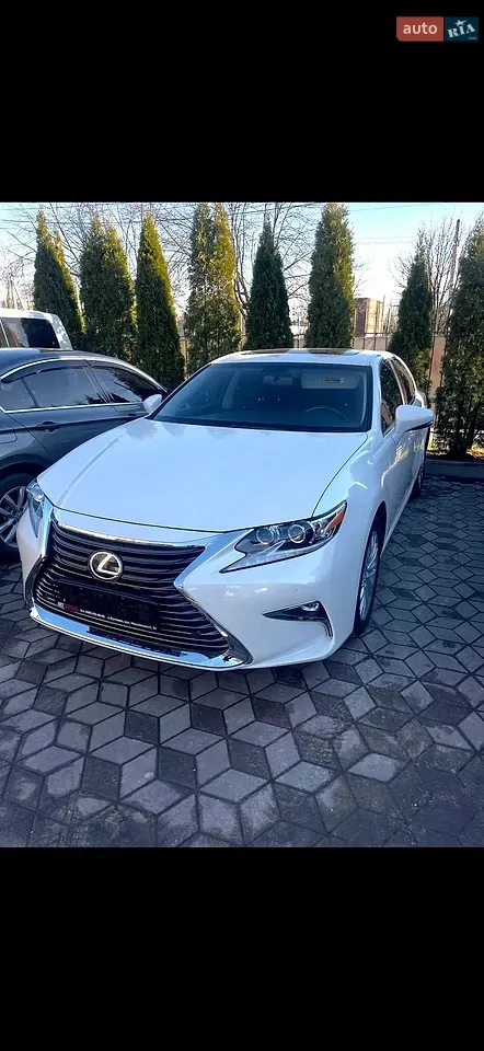 Lexus Es