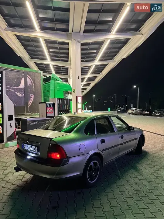 Opel Vectra 1998 photo 4