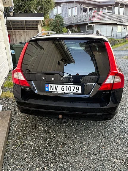 Volvo V70 2010 photo 4