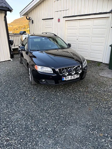 Volvo V70 2010 photo 5