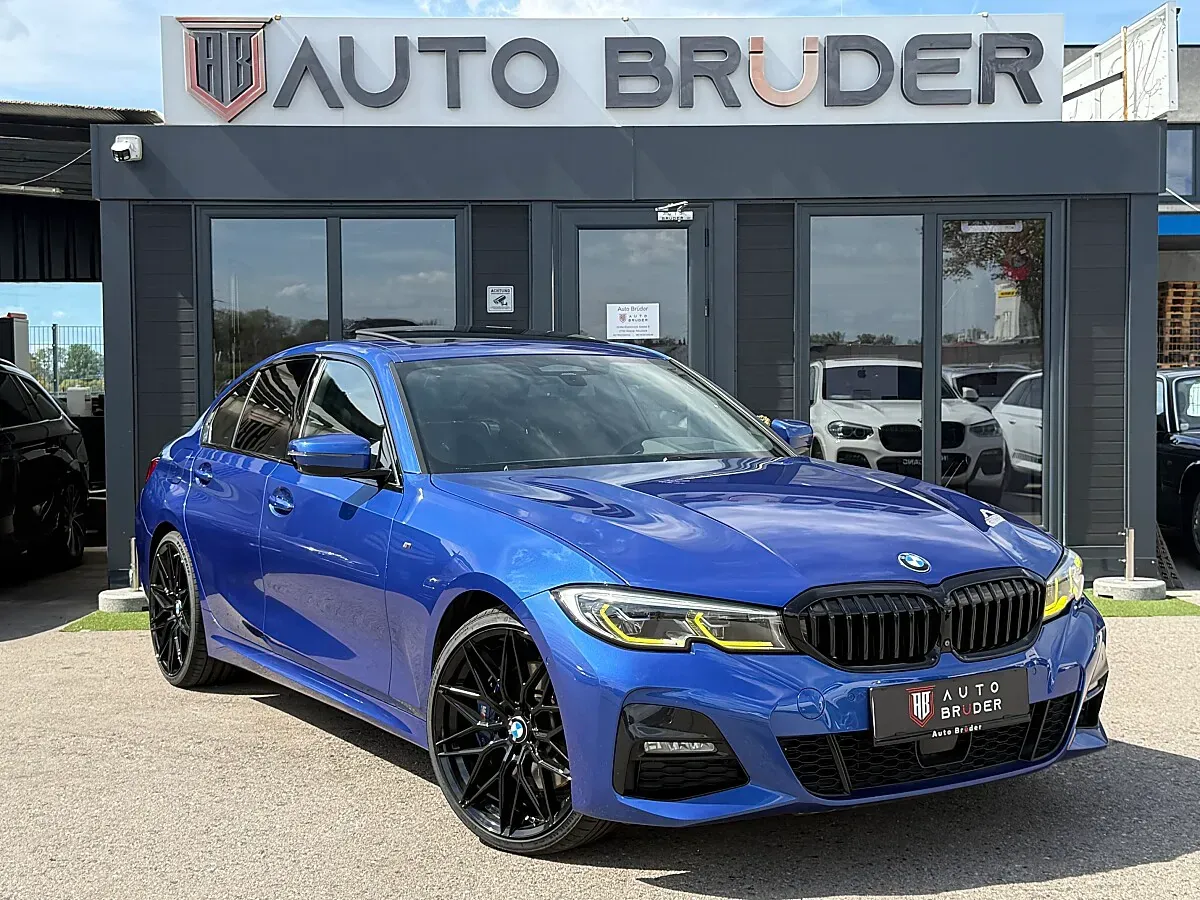 BMW 3 Series 2020 photo 3