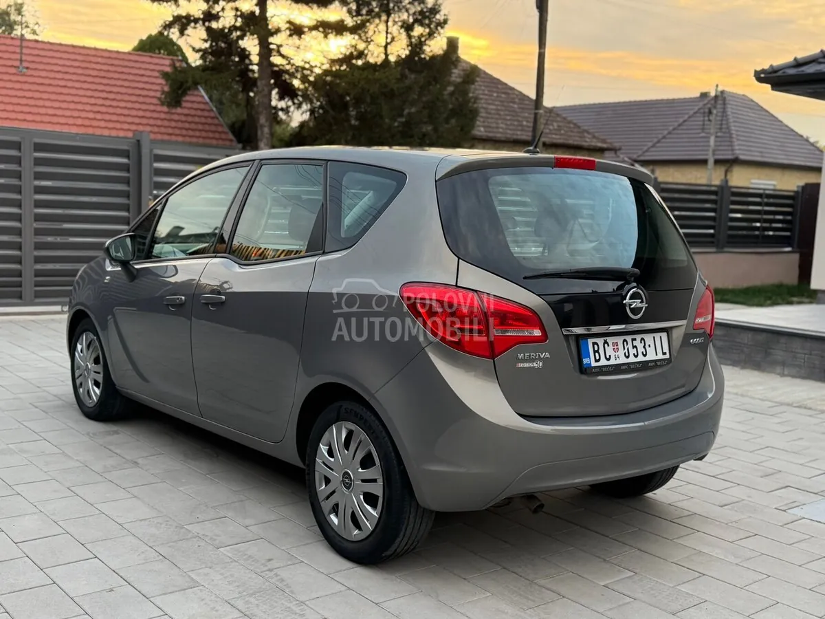 Opel Meriva 2012 photo 4