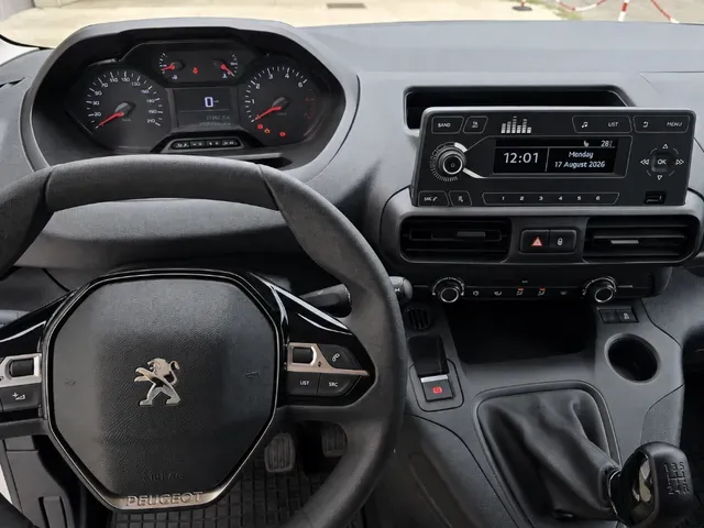Peugeot Partner 2021 photo 3