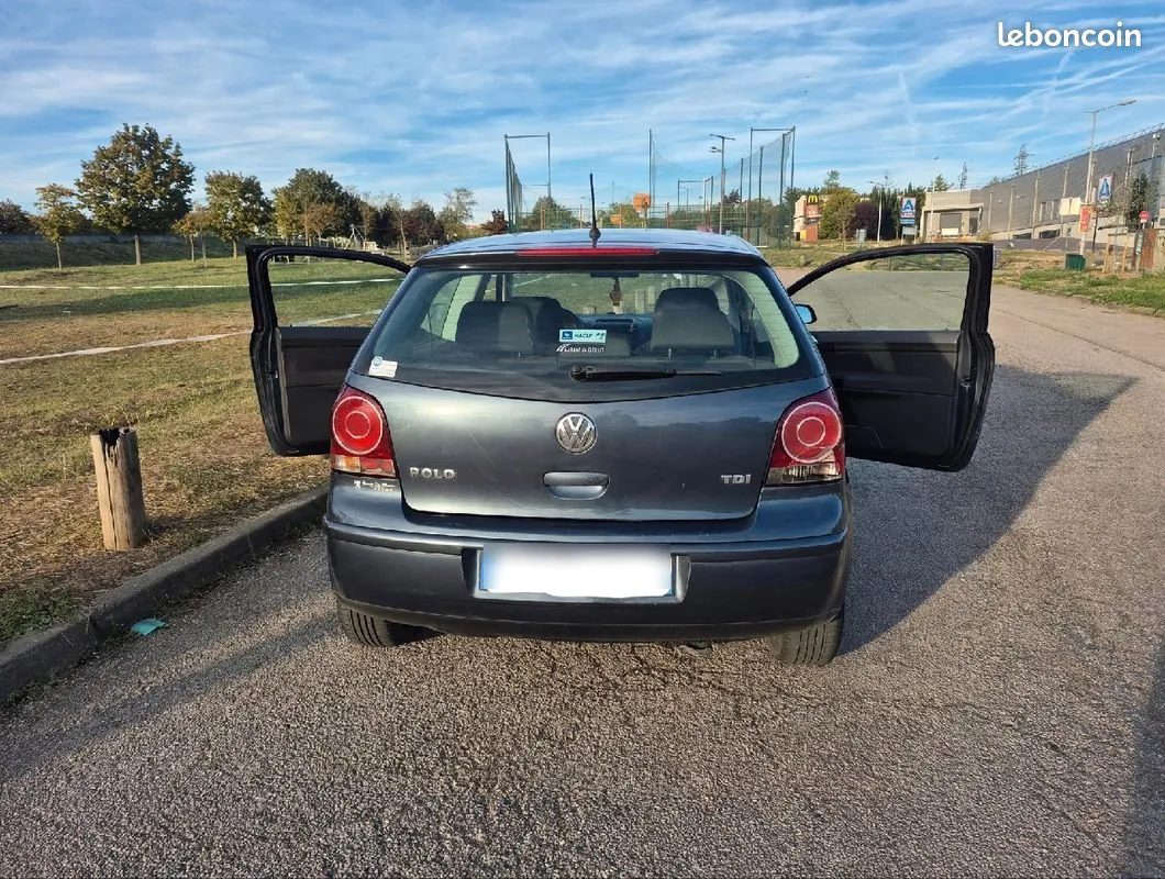 Volkswagen Polo 2008 photo 3