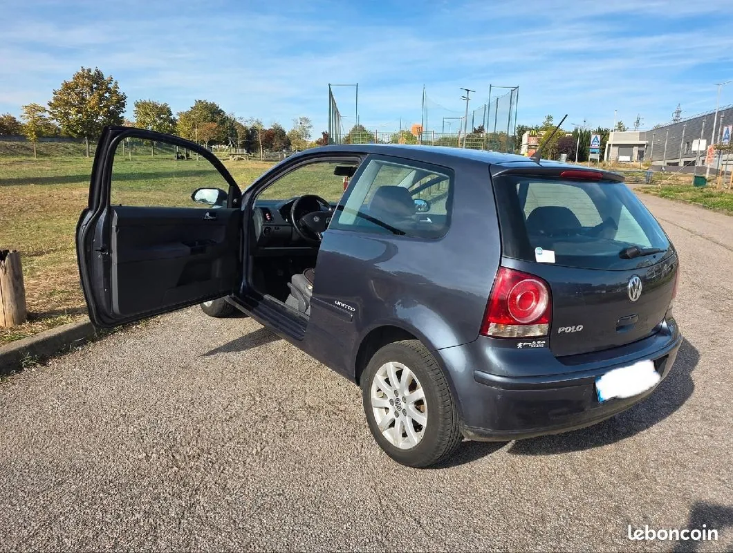 Volkswagen Polo 2008 photo 2