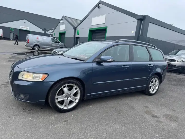 Volvo V50 2008 photo 4