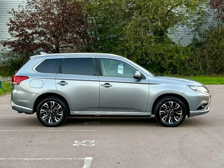 Mitsubishi Outlander 2016 photo 4
