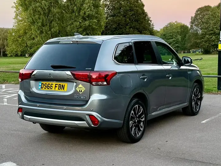 Mitsubishi Outlander 2016 photo 5