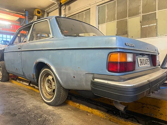 Volvo 240 1979 photo 5