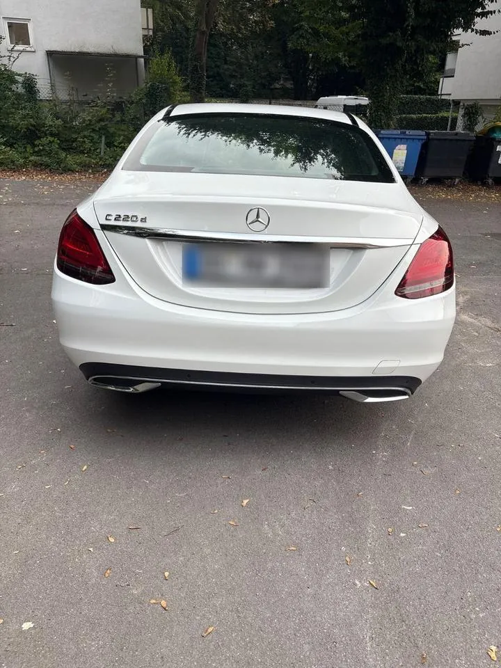 Mercedes-Benz C 220