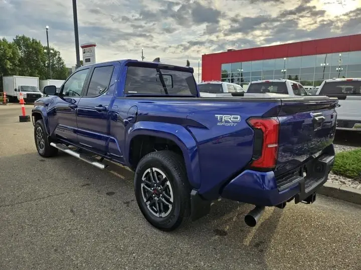 Toyota Tacoma 2025 photo 3