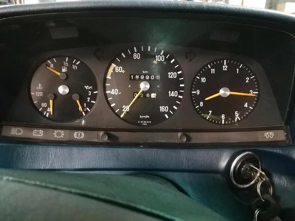 Mercedes-Benz W123