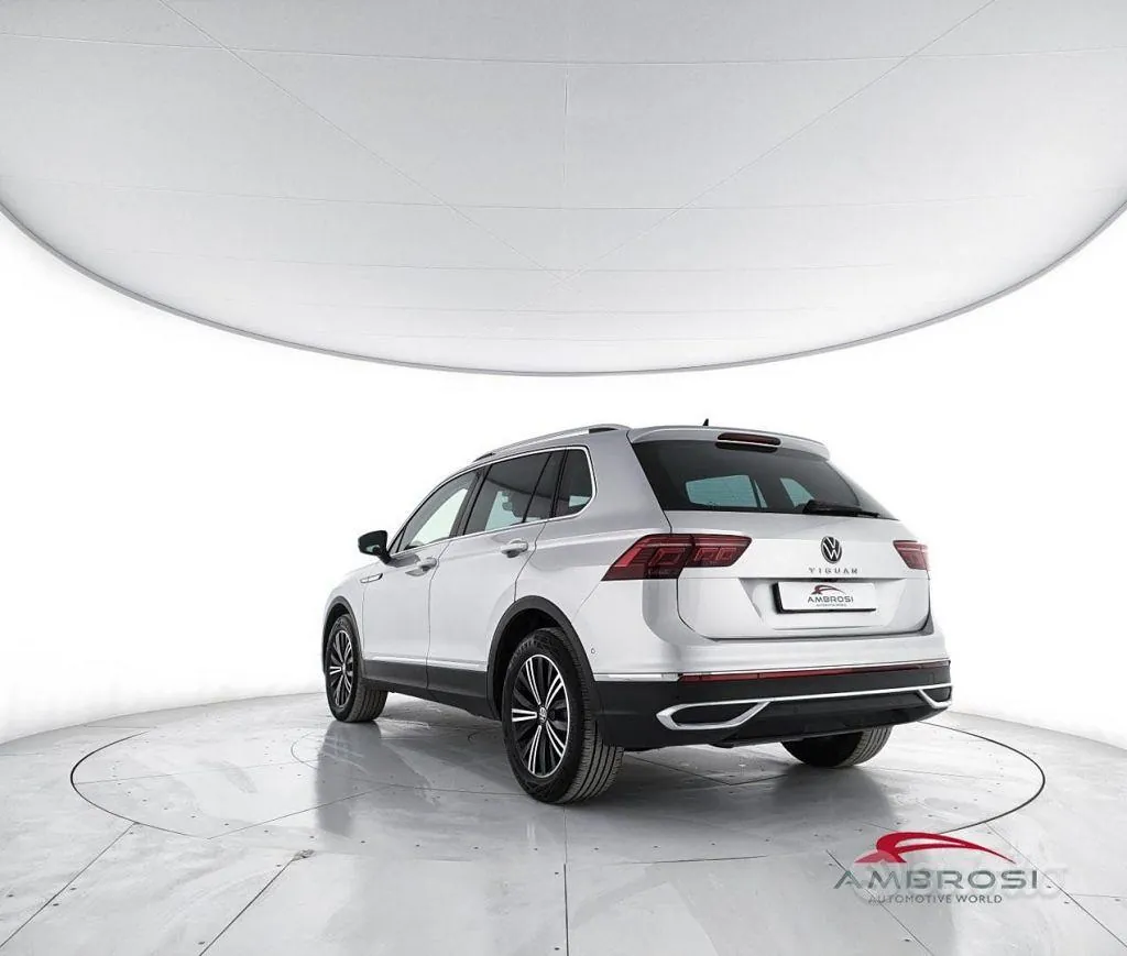 Volkswagen Tiguan 2024 photo 4
