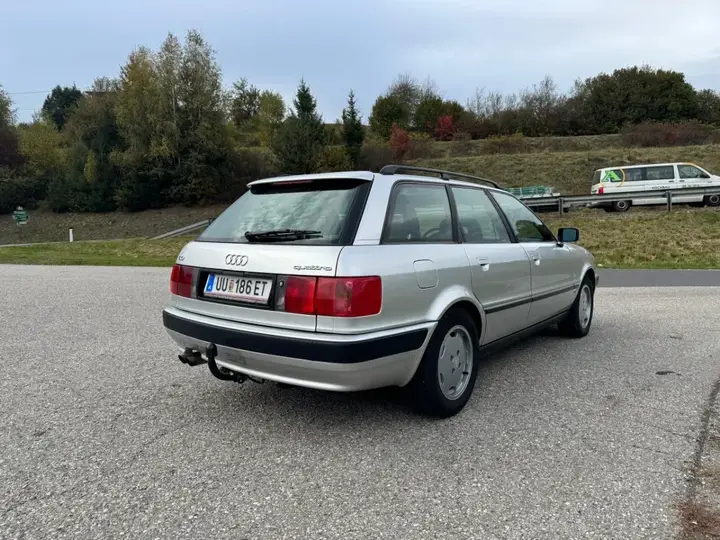Audi 80