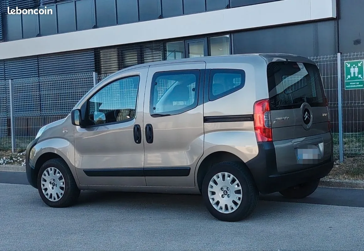 Citroen Nemo Combi 2010 photo 2