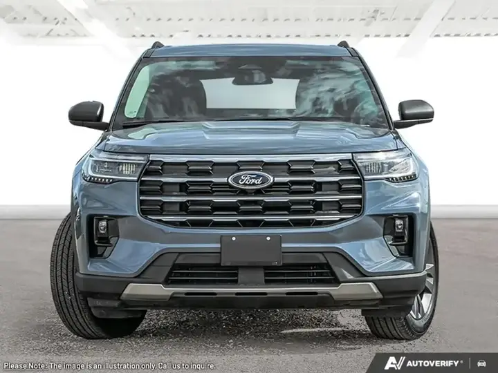 Ford Explorer 2026 photo 2