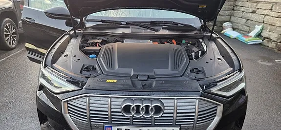Audi E-Tron 2020 photo 2