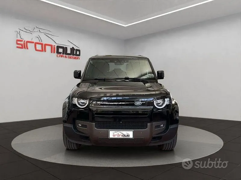 Land Rover Defender 2023 photo 2