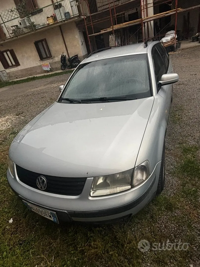 Volkswagen Passat 1999 photo 2