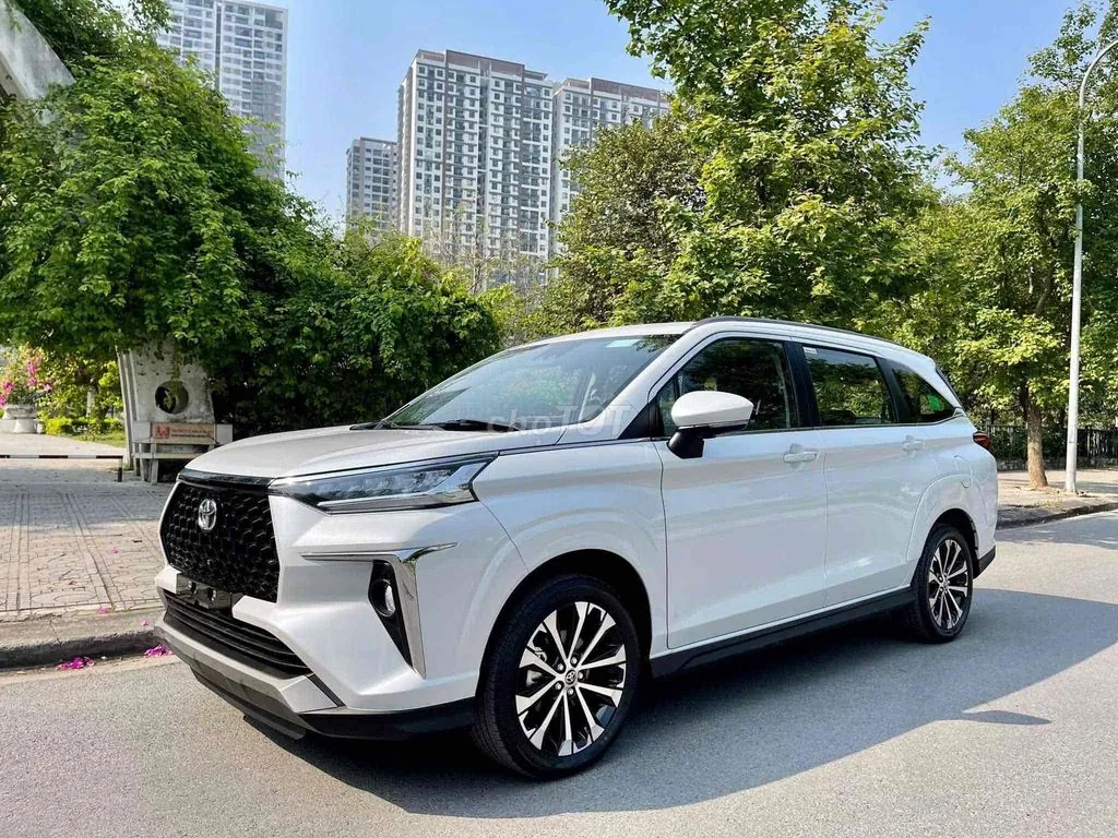Toyota Veloz 2026 photo 2