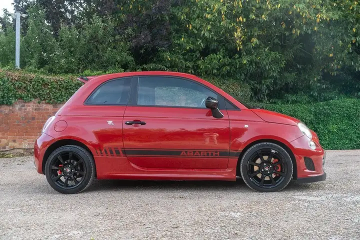 Abarth 500 2011 photo 5