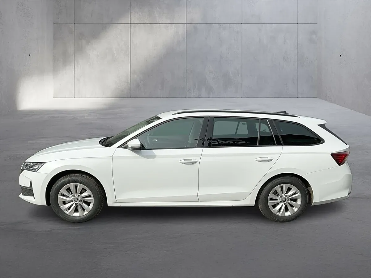 Skoda Octavia 2025 photo 2