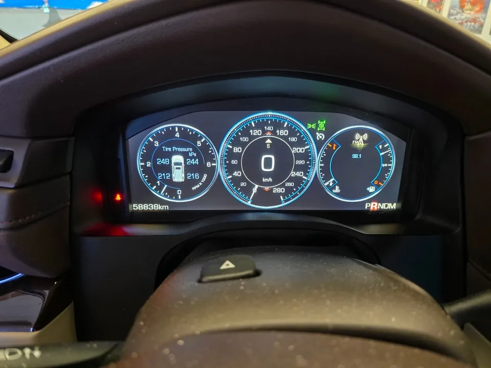 Cadillac Escalade 2015 photo 2