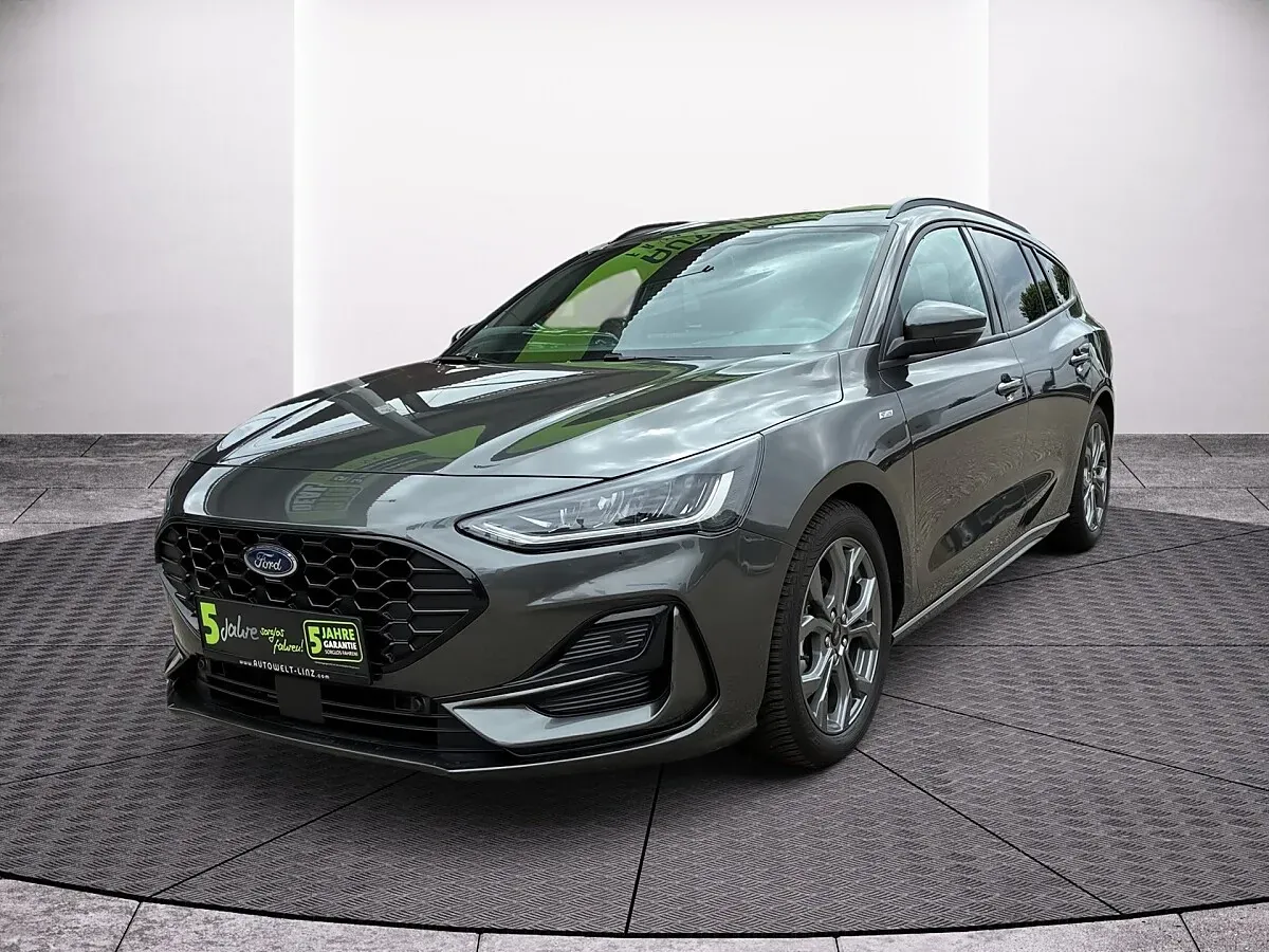 Ford Focus 2025 photo 2