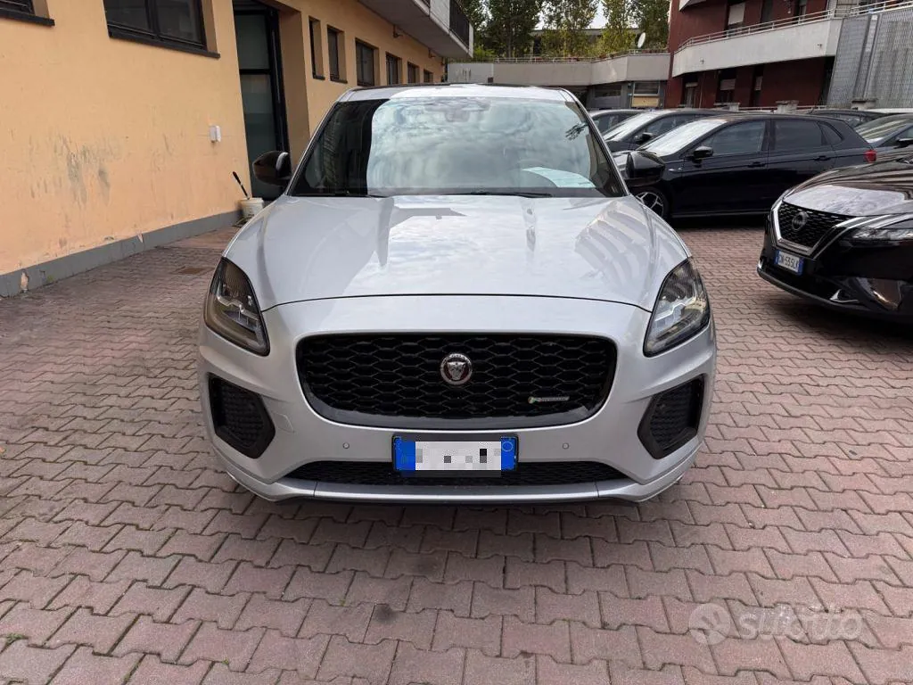 Jaguar E-Pace 2022 photo 2