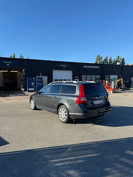 Volvo V70 2010 photo 4