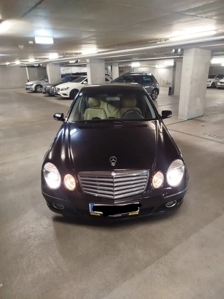 Mercedes-Benz E-Class 2007 photo 3