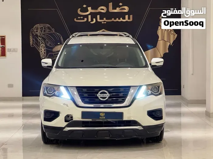 Nissan Pathfinder 2017 photo 2