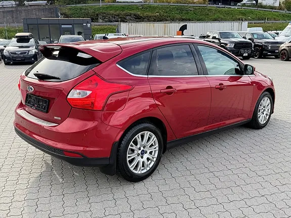 Ford Focus 2012 photo 3