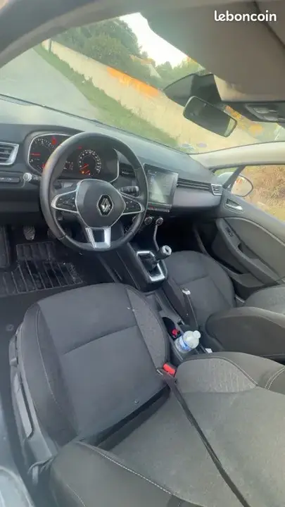 Renault Clio 2021 photo 3