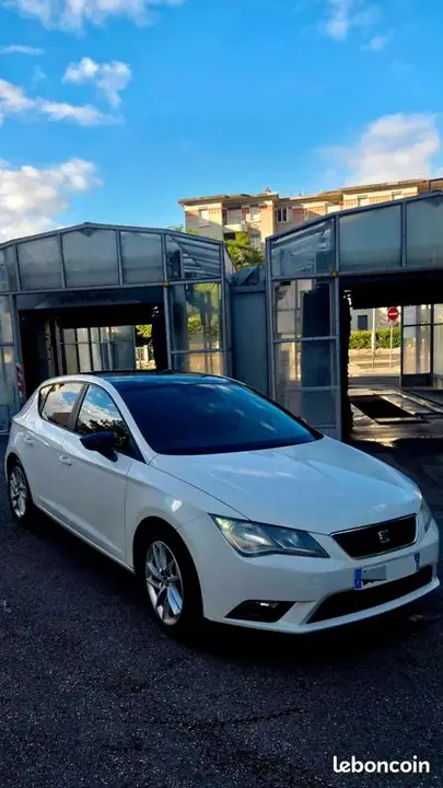 Seat Leon 2013 photo 2
