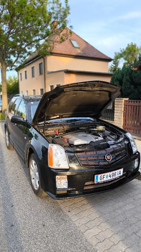 Cadillac Srx 2010 photo 2