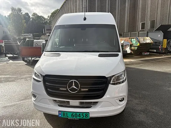 Mercedes-Benz Sprinter 2022 photo 2