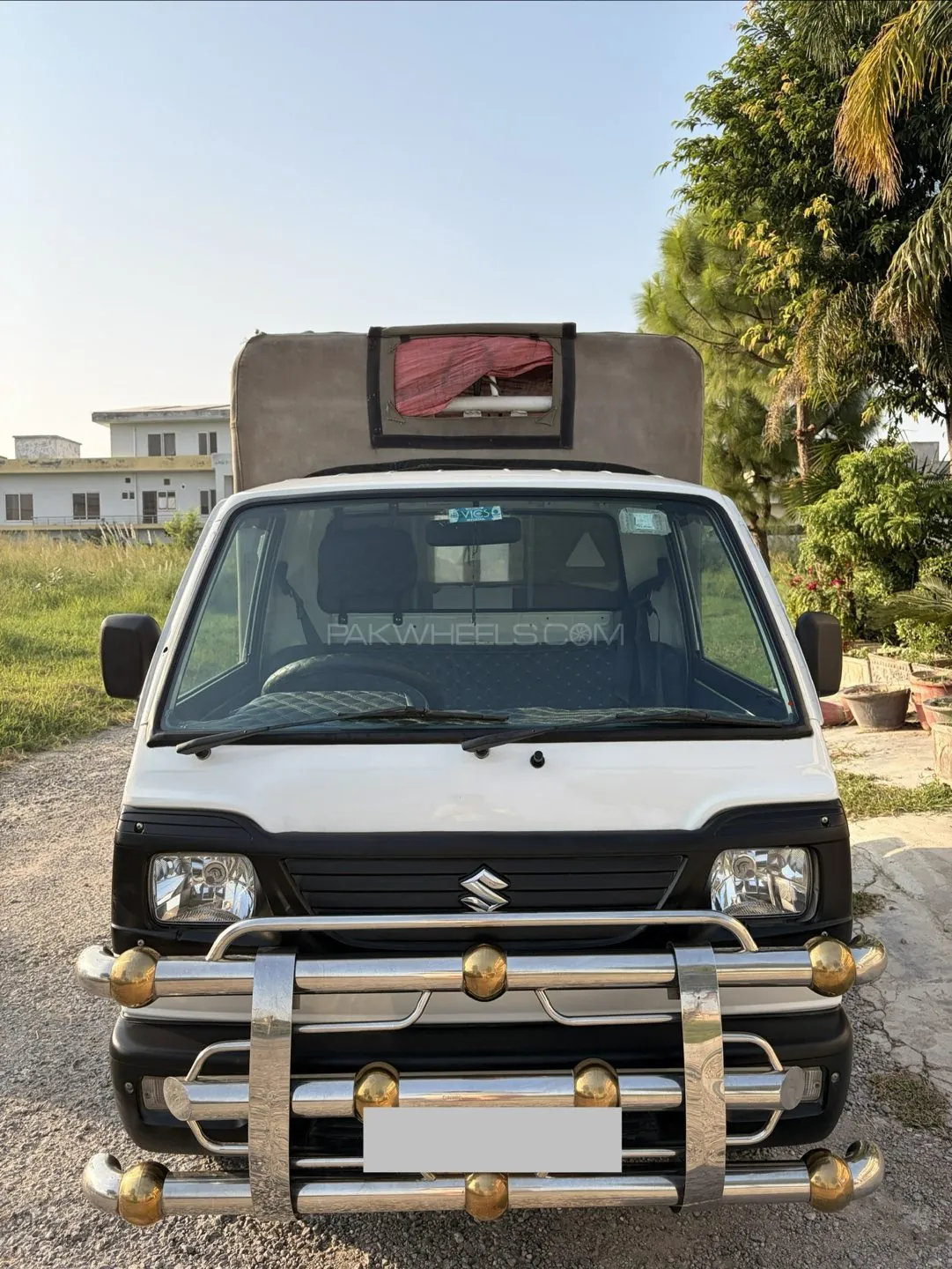 Suzuki Ravi