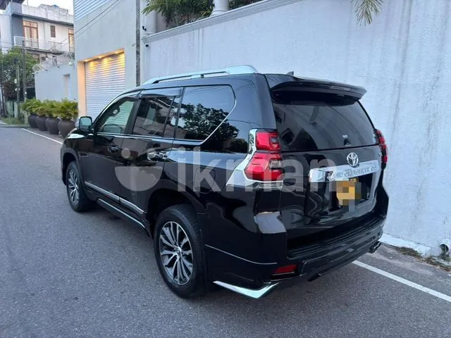 Toyota Land Cruiser Prado 2020 photo 2