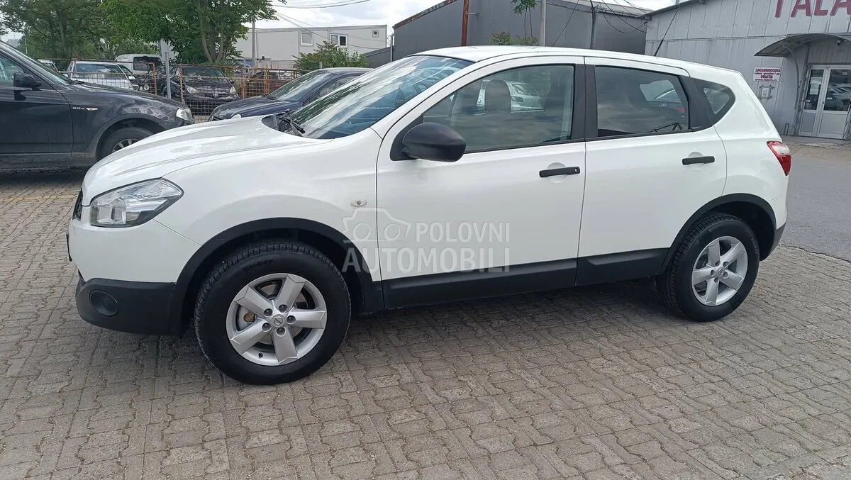 Nissan Qashqai 2013 photo 4