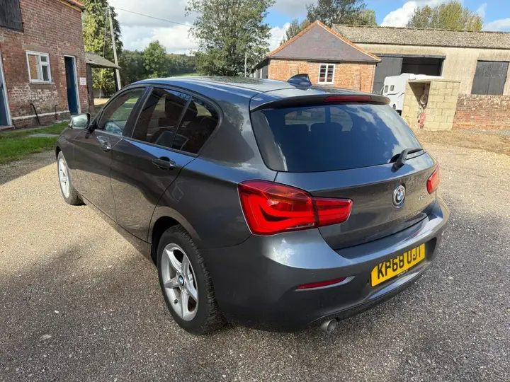 BMW 1 Series 2018 photo 5