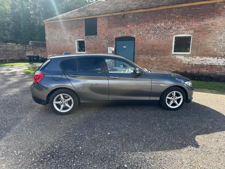 BMW 1 Series 2018 photo 4