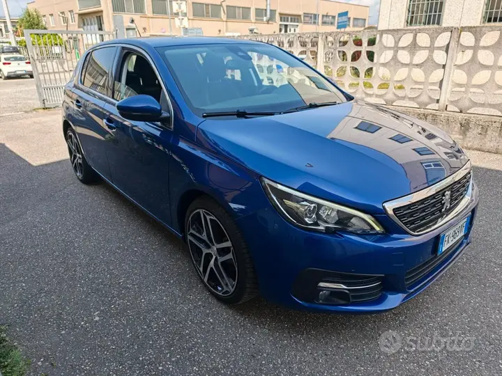 Peugeot 308 2017 photo 2