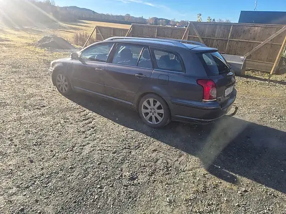 Toyota Avensis 2008 photo 2