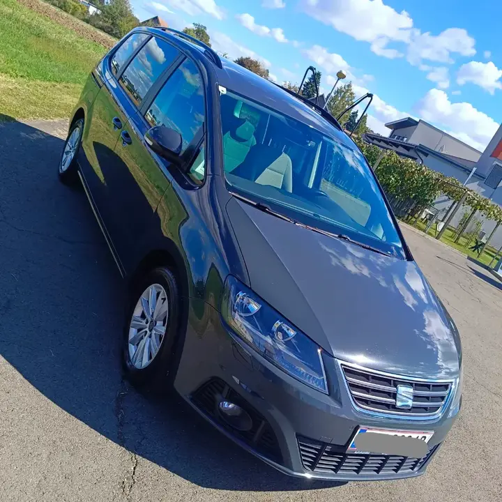 Seat Alhambra 2017 photo 2