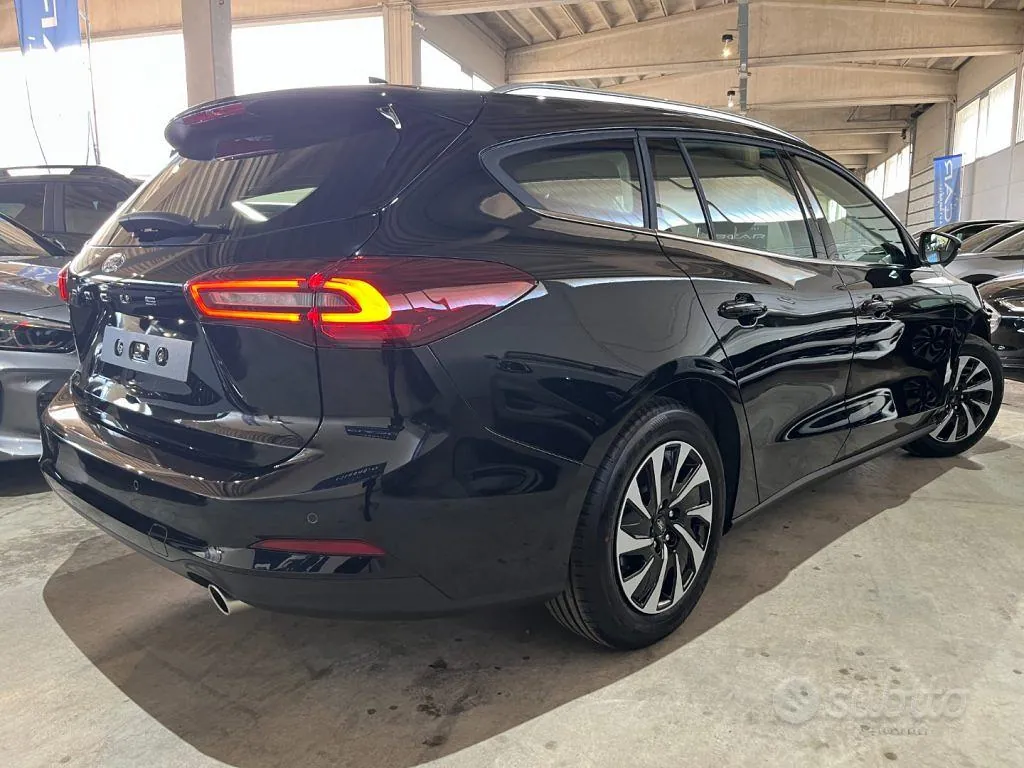Ford Focus 2026 photo 4