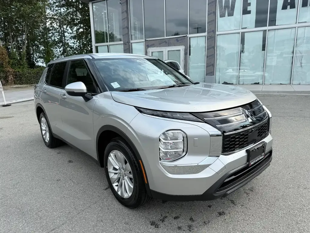 Mitsubishi Outlander 2026 photo 4