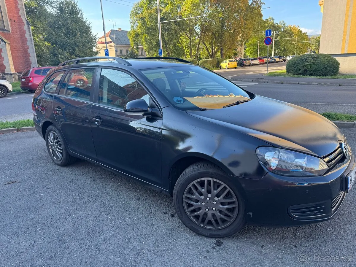 Volkswagen Golf 2010 photo 2
