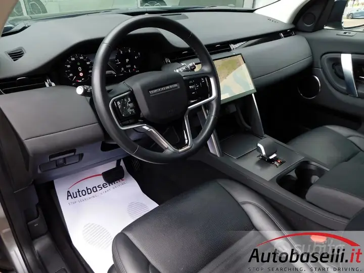 Land Rover Discovery Sport 2024 photo 3
