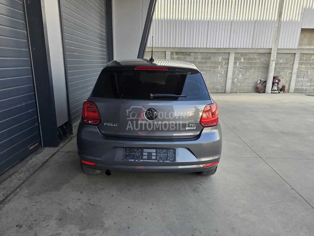 Volkswagen Polo 2015 photo 4